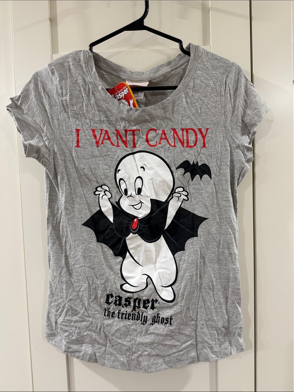 Casper Women’s ' 'I Vant Candy' Gray Graphic Tee